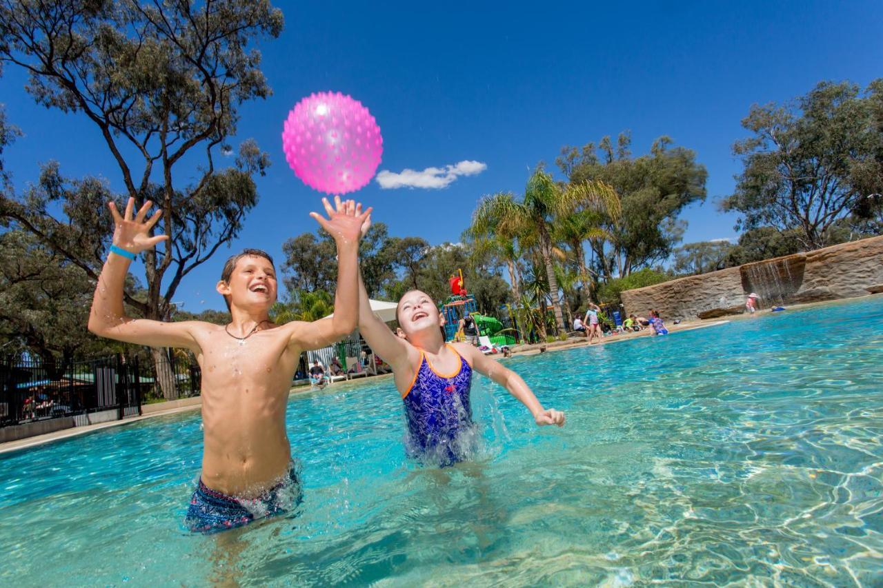 Big4 Renmark Riverfront Holiday Park Экстерьер фото