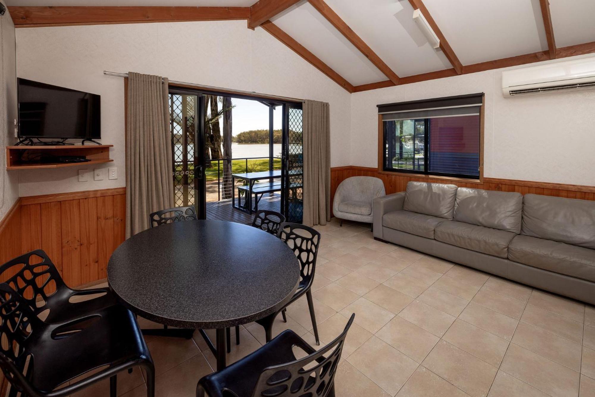 Big4 Renmark Riverfront Holiday Park Экстерьер фото