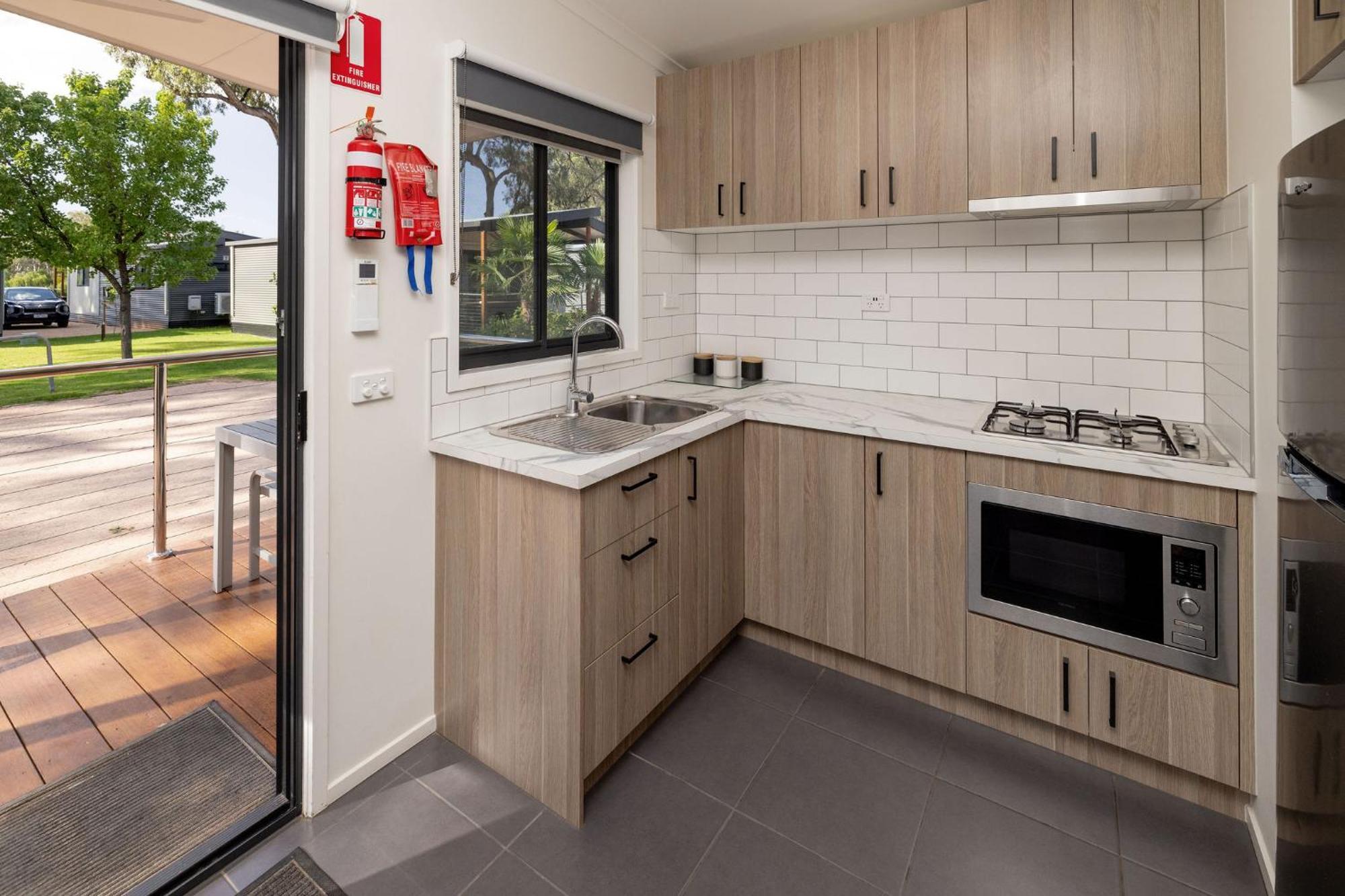 Big4 Renmark Riverfront Holiday Park Экстерьер фото