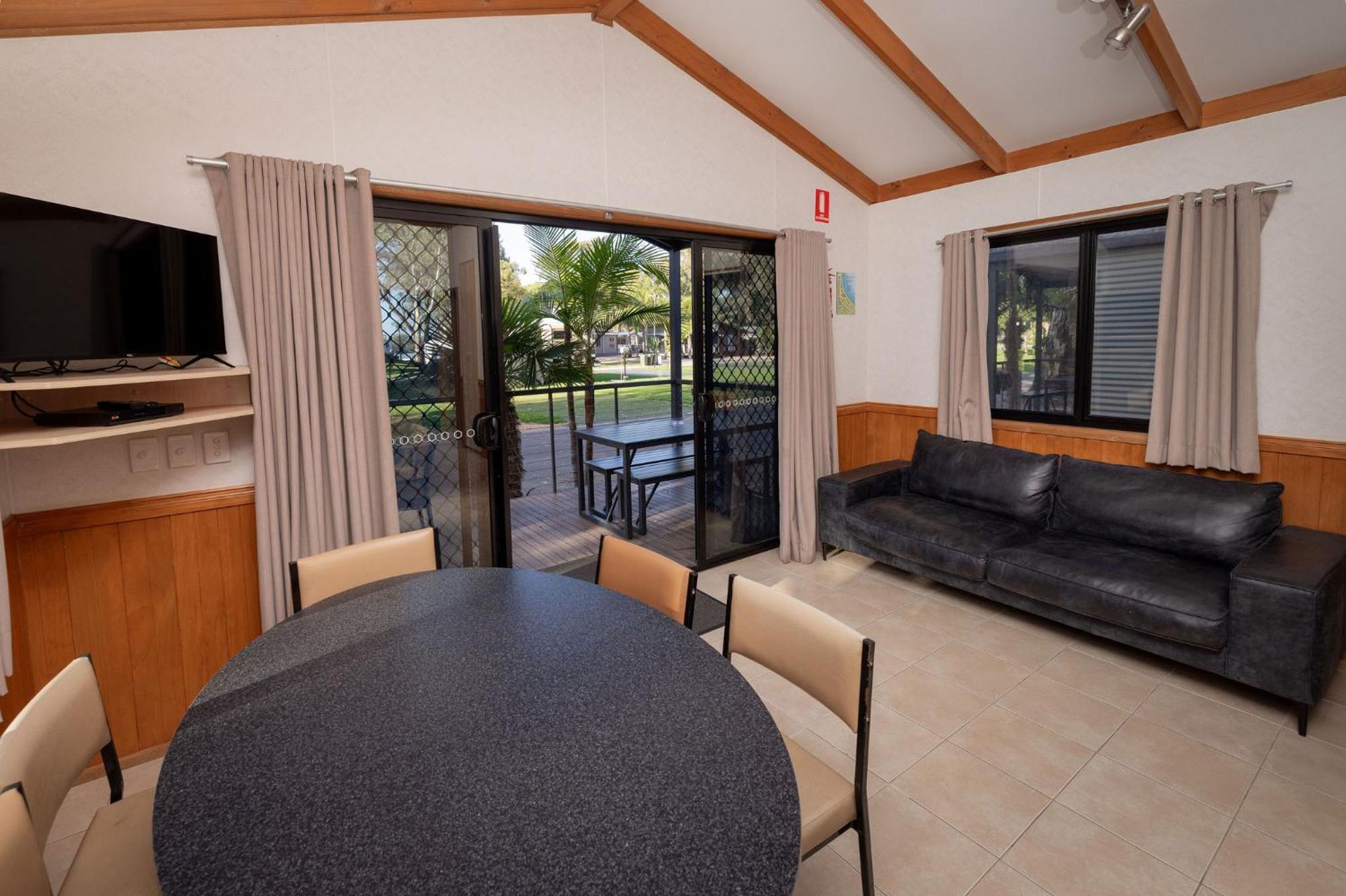 Big4 Renmark Riverfront Holiday Park Экстерьер фото