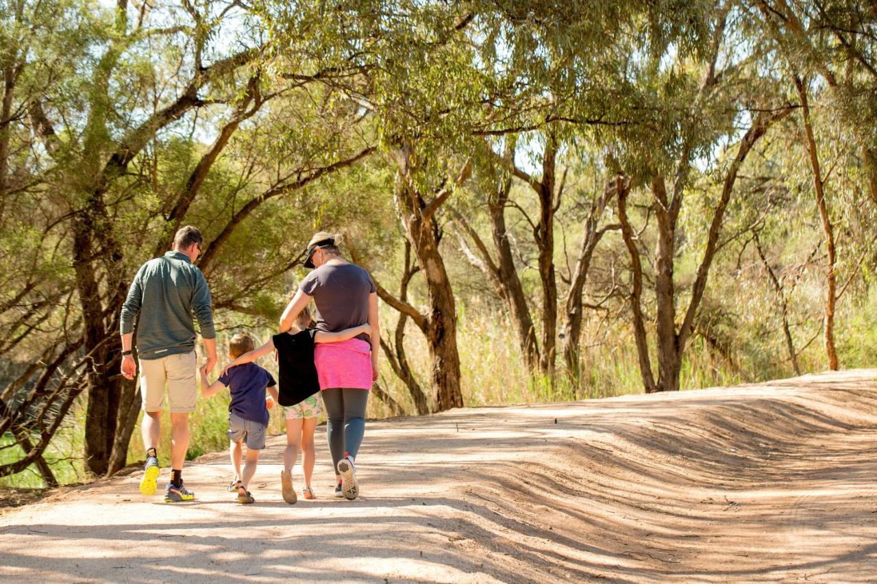 Big4 Renmark Riverfront Holiday Park Экстерьер фото
